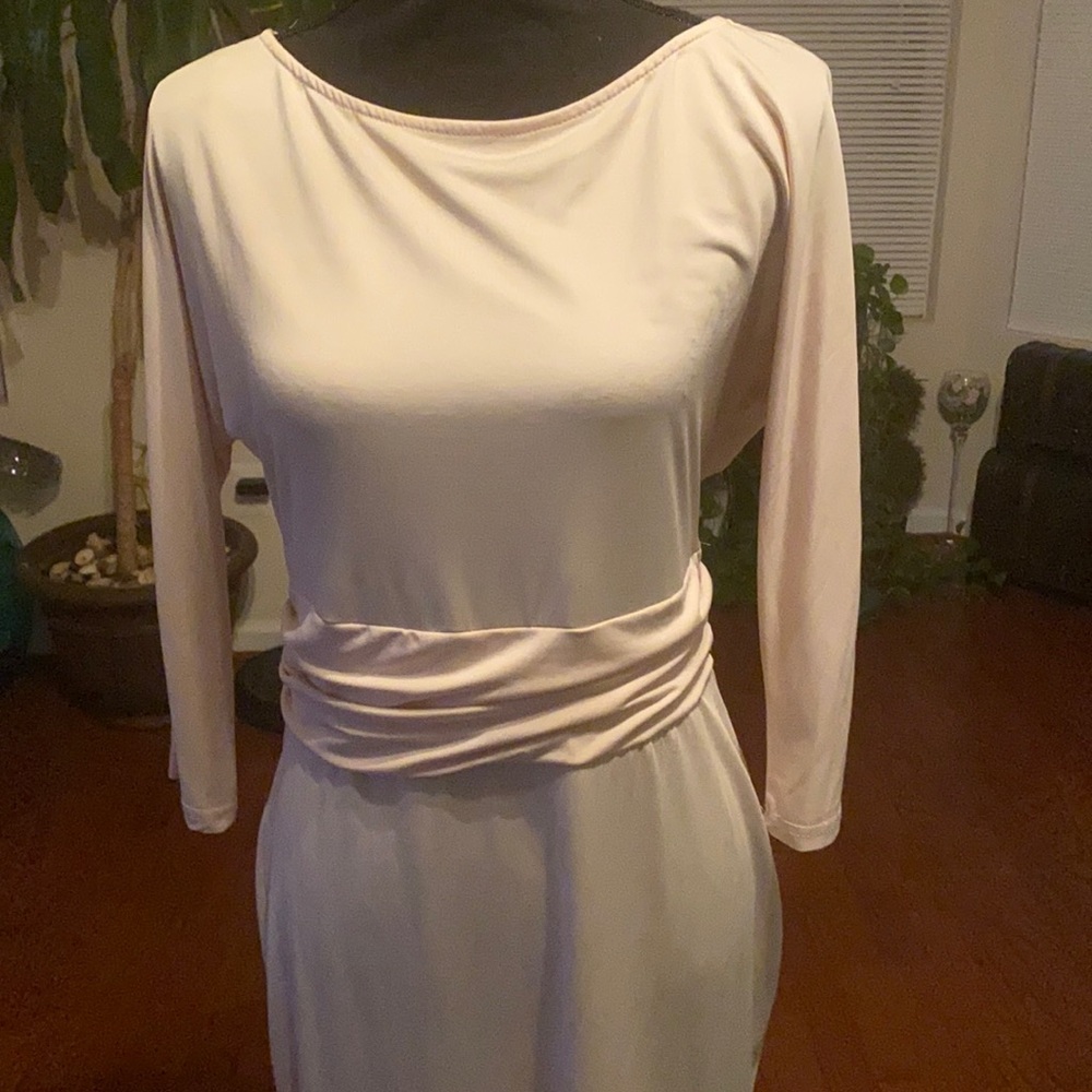 Mid sleeve dress